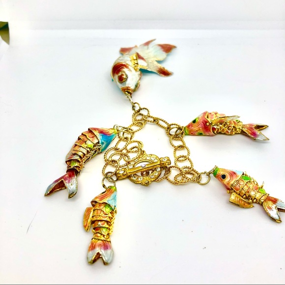 Gold colored chain bracelet with salmon & blue articulated cloisonne enamel koi. - Picture 6 of 7